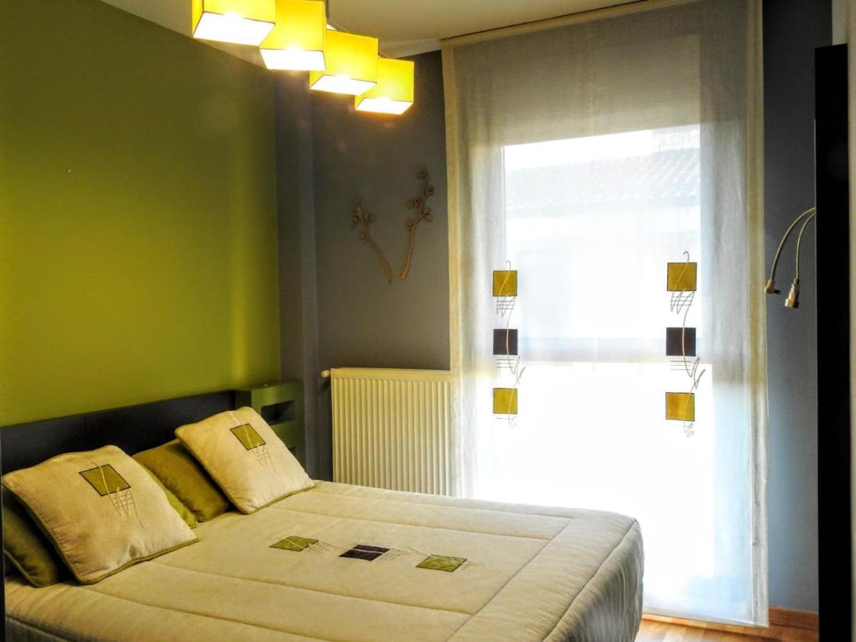 Jardines De Viana Guest House เบียนา ภายนอก รูปภาพ