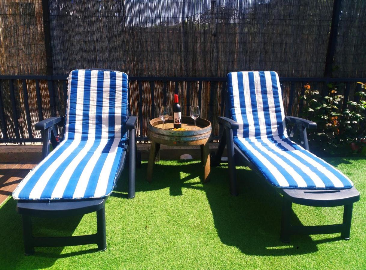 Jardines De Viana Guest House เบียนา ภายนอก รูปภาพ