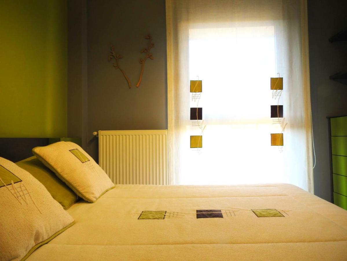 Jardines De Viana Guest House เบียนา ภายนอก รูปภาพ